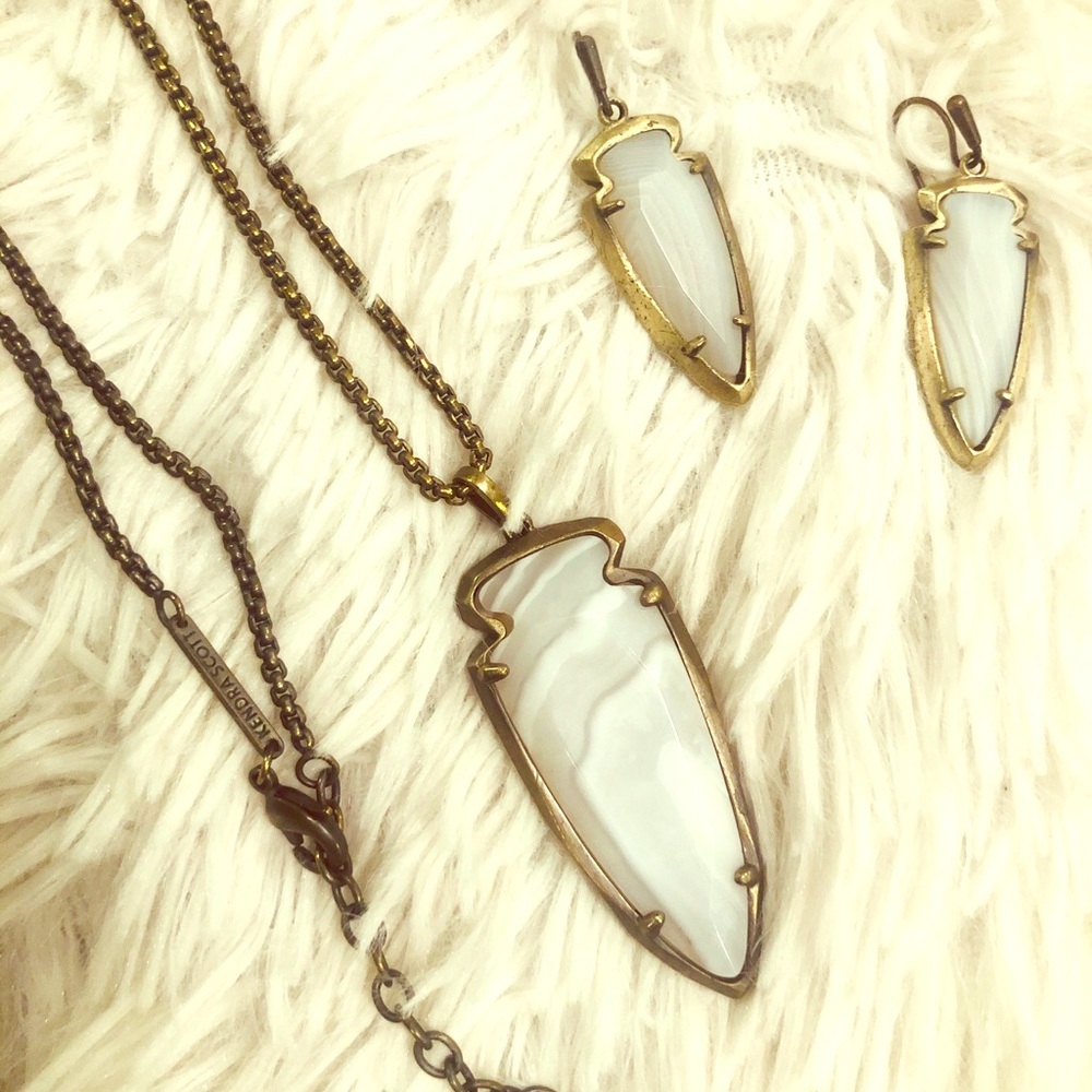 Kendra Scott White Banded Agate Antique Brass